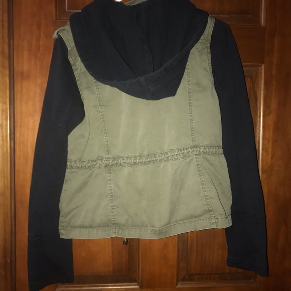 Sebby Jacket - Picture 2 of 4